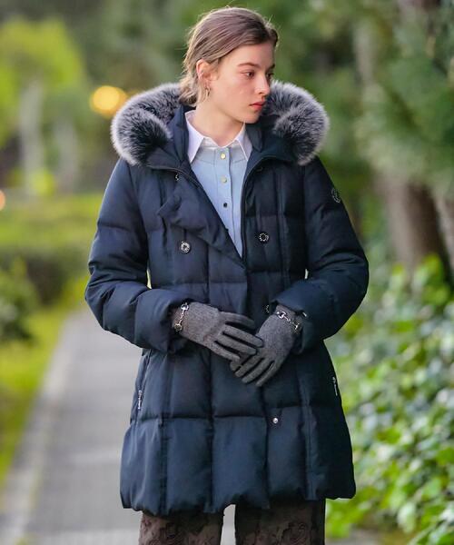 DRESSTERIOR（ドレステリア）の「【CLASSY.12月号掲載】ブルーFOXファーナポレオンホワイトグースダウン（ダウンジャケット/コート・レディース・ブラック/ネイビー・34/38/36/40）」の21枚目の写真