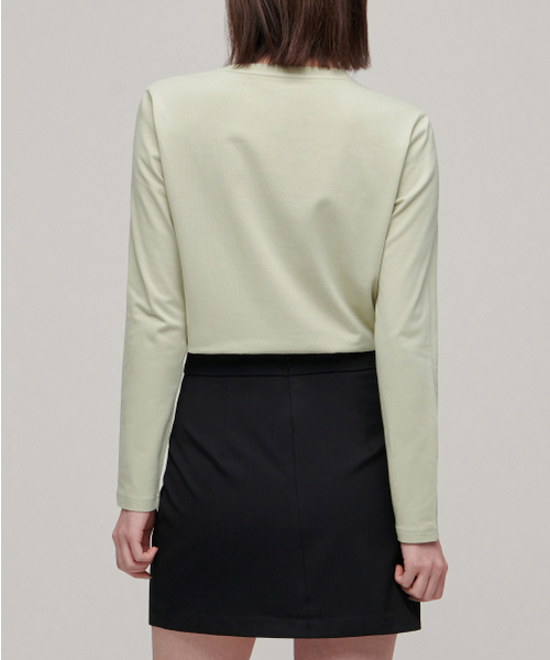 MUSINSA STANDARD WOMAN（ムシンサスタンダードウーマン）の「ウィメンズフレキシブルクルーネック長袖Tシャツ[ペイルグリーン]（Tシャツ/カットソー・レディース・その他・SMALL/MEDIUM/LARGE/X-SMALL）」の6枚目の写真