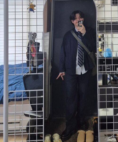 MUSINSA STANDARD（ムシンサスタンダード）の「ホワイトサテンオフィサーパンツ [ネイビー]（その他パンツ・メンズ・その他・27/28/29/34/32/30/31/33/26/40/36/38/42）」の10枚目の写真