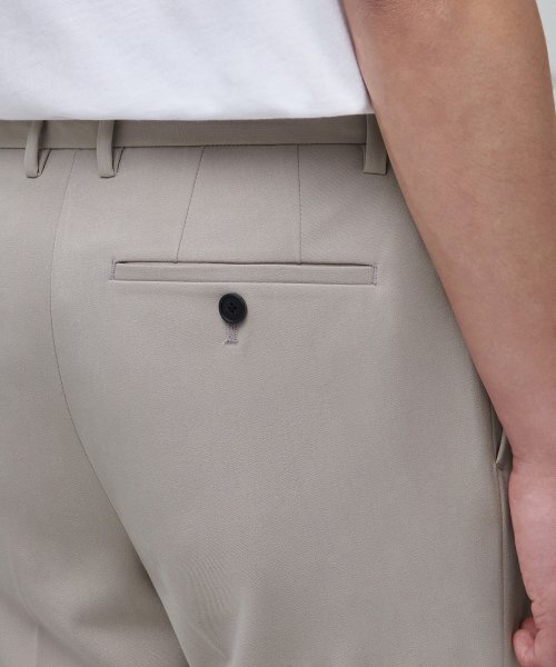 MUSINSA STANDARD(ムシンサスタンダード)の「セミワイドスリット隠しバンディングスラックス【ライトベージュ】(スラックス・メンズ・その他・26/27/28/29/42/36/34/32/30/31/40/38)」の8枚目の写真