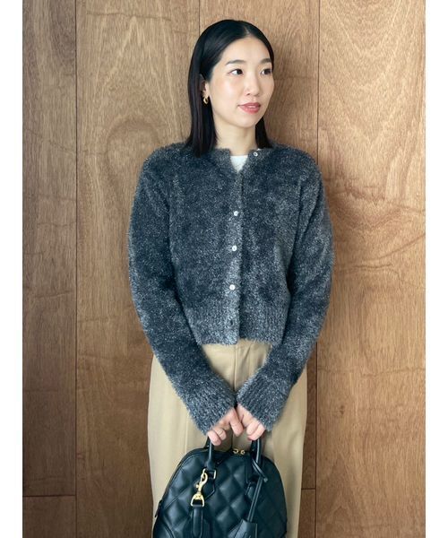 Mila Owen（ミラオーウェン）の「クルーネックシャギーニットカーデ（カーディガン/ボレロ・レディース・グレー/レッド/アイボリー/ブラック・F）」の21枚目の写真