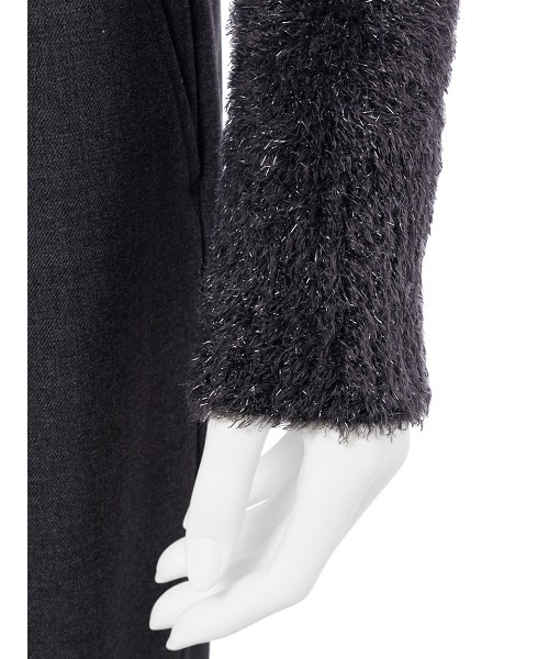 Mila Owen（ミラオーウェン）の「クルーネックシャギーニットカーデ（カーディガン/ボレロ・レディース・グレー/レッド/アイボリー/ブラック・F）」の10枚目の写真