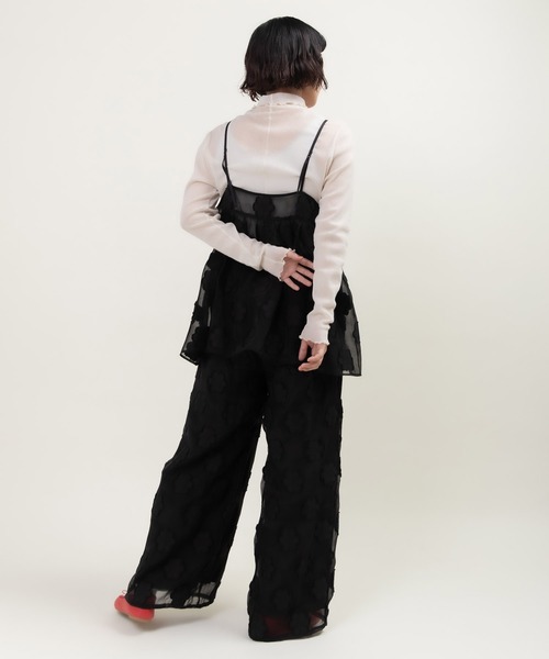 Dot&Stripes CHILD WOMAN(ドットアンドストライプス チャイルドウーマン)の「シアーフラワーカットジャカード イージーパンツ(セットアップ対応)(その他パンツ・レディース・ブラック・FREE)」の12枚目の写真
