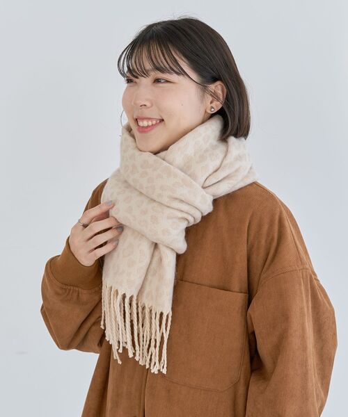 Green　Parks（グリーンパークス）の「レオパードジャガードストール（ストール/ショール・レディース・グレー/ベージュ・FREE）」の5枚目の写真