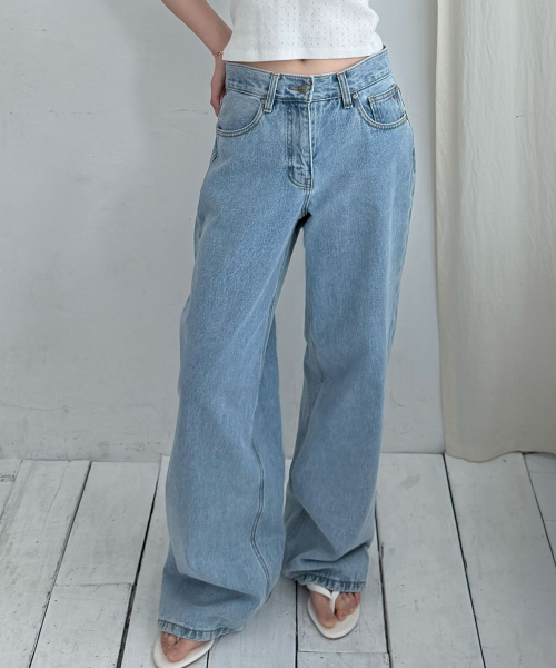 HEEARI(ヒアリー)の「サリークラシックワイドデニムパンツ_ライトブルー(デニムパンツ・レディース・その他・MEDIUM/X-SMALL/SMALL)」の1枚目の写真
