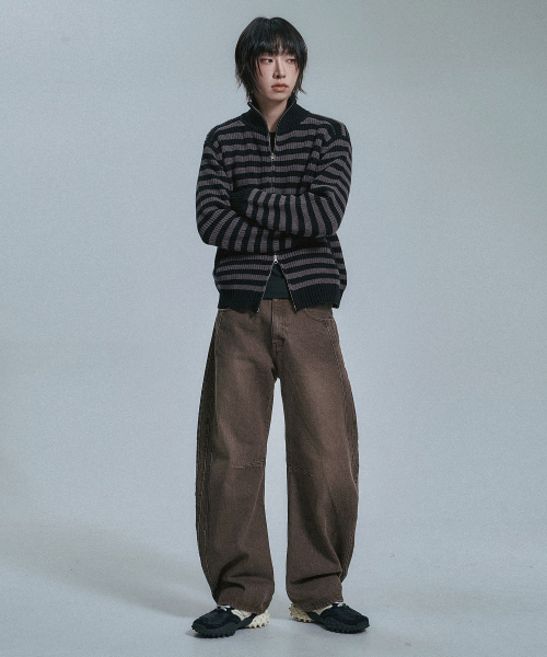 MOO（エムオーオー）の「レギュラーカーブデニムパンツ - ブラウン（デニムパンツ・メンズ・ブラウン・MEDIUM/LARGE）」の2枚目の写真