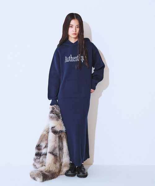 JEANASIS（ジーナシス）の「Wフェイスロゴフードワンピース/634626（ワンピース・レディース・ネイビー/ブラック/グレー・FREE）」の3枚目の写真