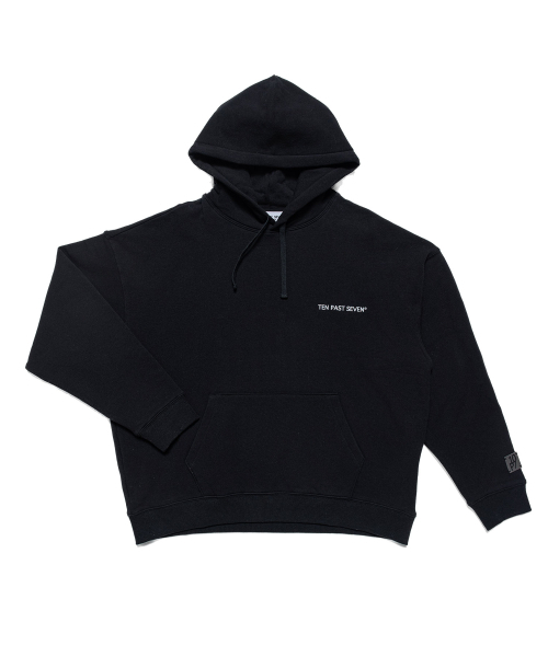 TEN PAST SEVEN(テン ファスト セブン)の「ロゴフードパーカー - ブラック(パーカー・メンズ・その他・SMALL/MEDIUM/LARGE)」の1枚目の写真