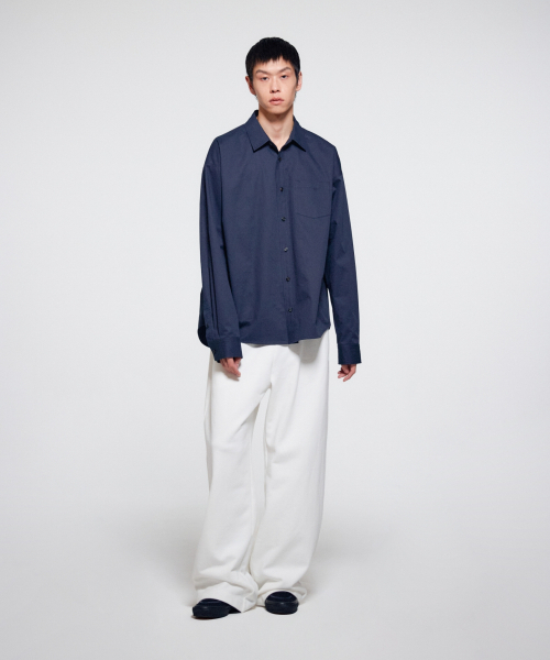 ERA(エラ)の「ユニセックス ERA クラシック シャツ - ディープネイビー(シャツ/ブラウス・レディース・その他・SMALL/MEDIUM/LARGE)」の10枚目の写真