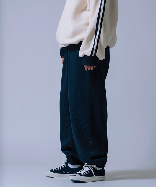 NULL（ヌル）の「【nl】【Unisex】ラメ裏起毛 スウェットパンツ（スウェットパンツ・メンズ・ブラック/ネイビー/ブラウン・MEDIUM/LARGE）」の17枚目の写真