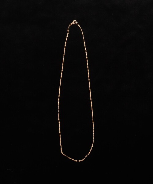 grace grace (グラスグラス)の「【grace grace/グラスグラス】10Kペタルチェーンショートネックレス(40cm )(ネックレス・レディース・ゴールド・FREE)」の2枚目の写真