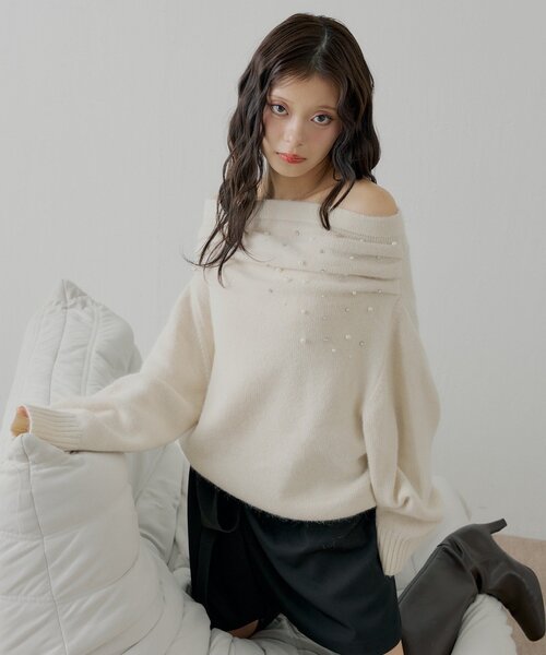 ジャス♡ビジュー付きアンゴラプルオーバー セール】ビジュー付きアンゴラオフショルニット（ニット/セーター