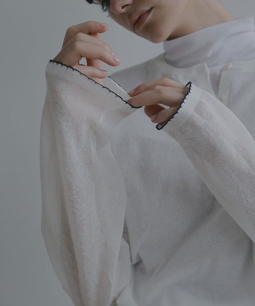 ETRE TOKYO(エトレトウキョウ)の「ヘンリーネックシアーニットプルオーバー(ニット/セーター・レディース・ネイビー/ホワイト/ライトブルー・FREE)」の4枚目の写真