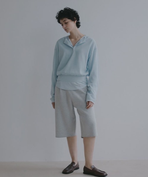 ETRE TOKYO(エトレトウキョウ)の「ヘンリーネックシアーニットプルオーバー(ニット/セーター・レディース・ネイビー/ホワイト/ライトブルー・FREE)」の7枚目の写真