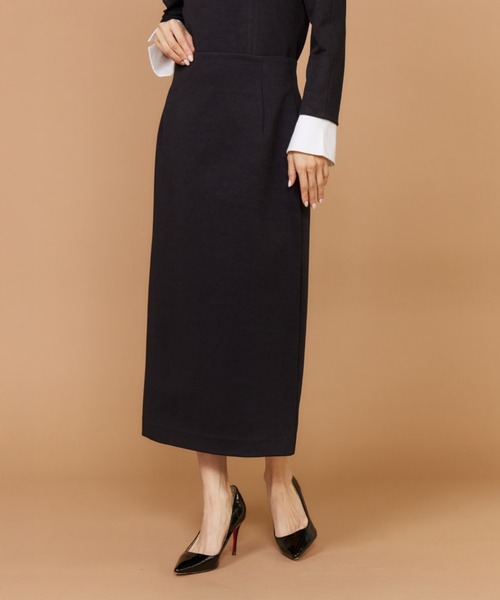 INED（イネド）の「ダンボールニット ハイウエストタイトスカート【セットアップ対応】（スカート・レディース・ネイビー・7号/9号/11号）」の8枚目の写真