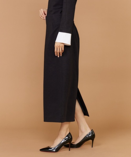 INED（イネド）の「ダンボールニット ハイウエストタイトスカート【セットアップ対応】（スカート・レディース・ネイビー・7号/9号/11号）」の9枚目の写真