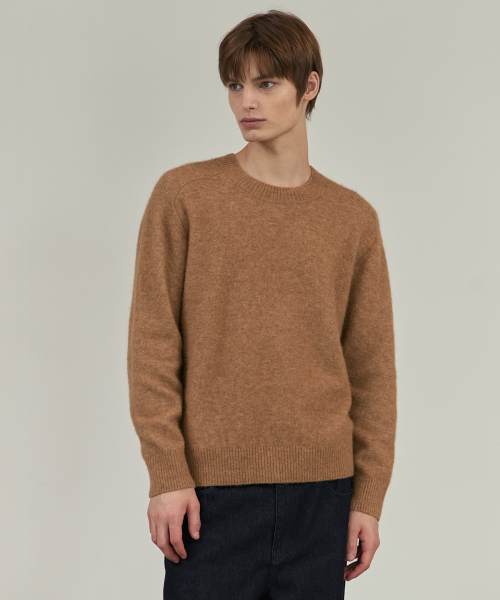 MINDBRIDGE（マインドブリッジ）の「[COUTURE]プレミアムアルパカセミオーバーフィットニット - 3カラー（ニット/セーター・メンズ・ネイビー/オレンジ/ブルー・100/110/95/105）」の7枚目の写真