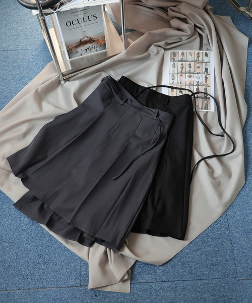 Ulysses（ユリシス）の「裾アシメプリーツラップスカート（スカート・レディース・ブラック/グレー・F）」の5枚目の写真
