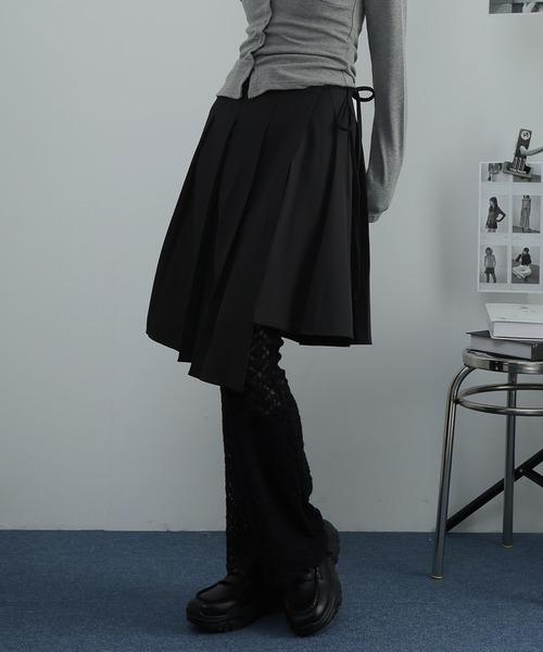 Ulysses（ユリシス）の「裾アシメプリーツラップスカート（スカート・レディース・ブラック/グレー・F）」の6枚目の写真
