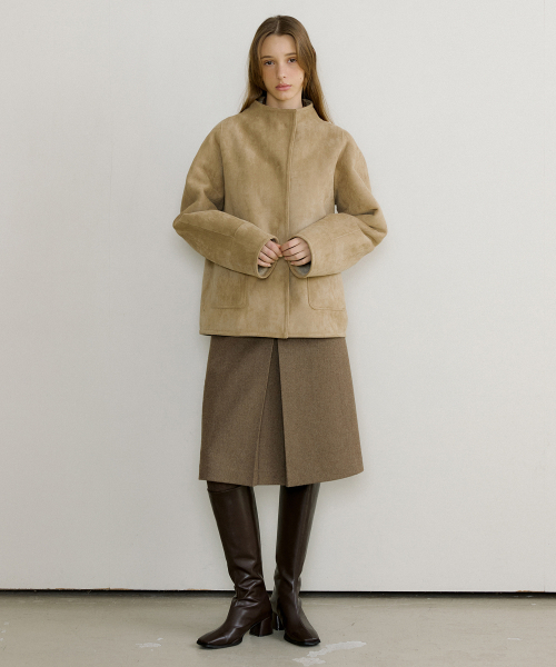 OCTETTE(オテット)の「SHEARING REVERSIBLE HALF NECK MUSTANG_BEIGE(ムートンコート・レディース・ベージュ・FREE)」の3枚目の写真