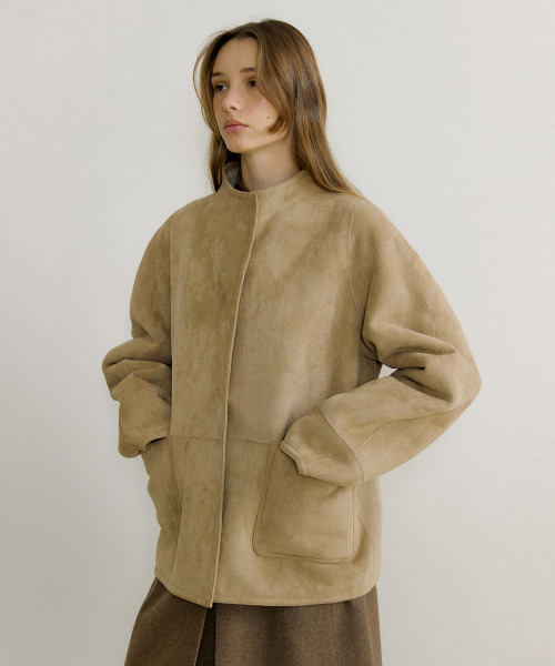 OCTETTE(オテット)の「SHEARING REVERSIBLE HALF NECK MUSTANG_BEIGE(ムートンコート・レディース・ベージュ・FREE)」の4枚目の写真