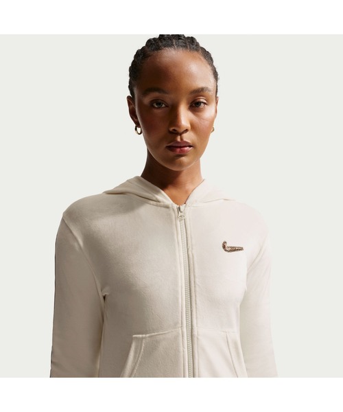 NIKE(ナイキ)の「NIKE/ナイキ W NSW TRND VLR FZ LS TOP(パーカー・レディース・レッド/ベージュ・S/M/L/XL)」の9枚目の写真