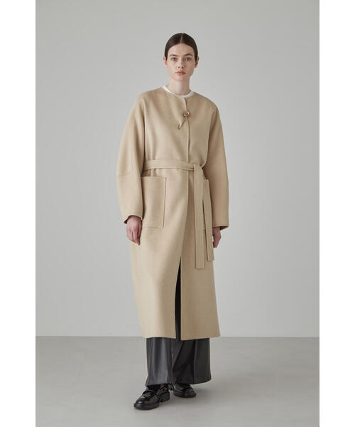 ADORE(アドーア)の「ピュアカシミヤコート(ノーカラーコート・レディース・ベージュ/ブラック・38/36)」の11枚目の写真