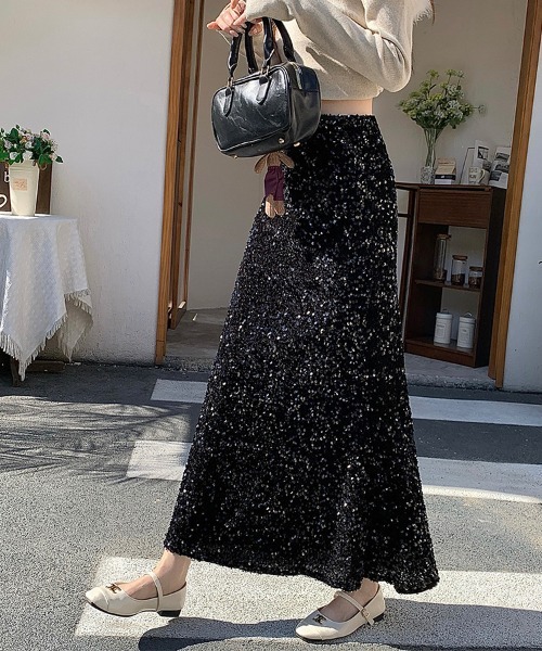 ONEP STAR(ワンピスター)の「スパンコールデザインフレアスカート(スカート・レディース・ブラック/ベージュ・LARGE/MEDIUM)」の17枚目の写真