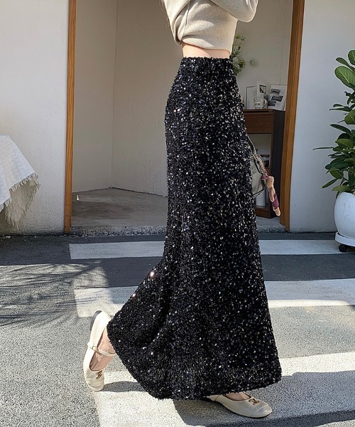 ONEP STAR(ワンピスター)の「スパンコールデザインフレアスカート(スカート・レディース・ブラック/ベージュ・LARGE/MEDIUM)」の8枚目の写真