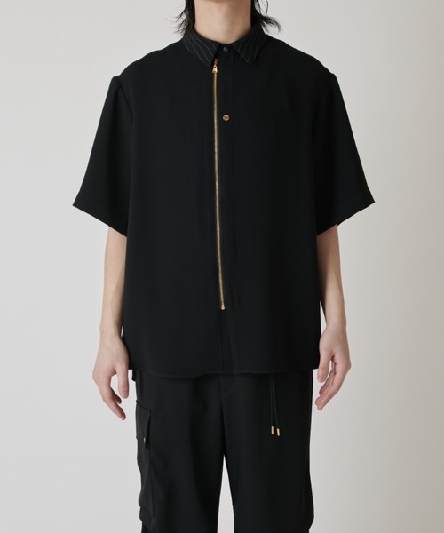 CULLNI（クルニ）の「【CULLNI exclusive for Lui's】クレリック半袖ZIPシャツジャケット（シャツ/ブラウス・メンズ・ライトベージュ/ブラック/オフホワイト・2/1）」の4枚目の写真