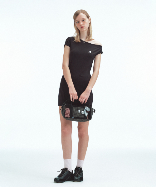 Rest&Recreation(レストアンドレクリエーション)の「MESH MINI DUFFLE BAG - BLACK(ボストンバッグ・レディース・その他・ONE)」の4枚目の写真