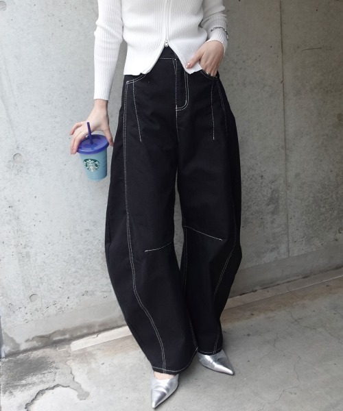 CORNERS(コーナーズ)の「ツイル配色ステッチバレルパンツ(デニムパンツ・レディース・ライトブルー/ブラック/ホワイト・M)」の3枚目の写真