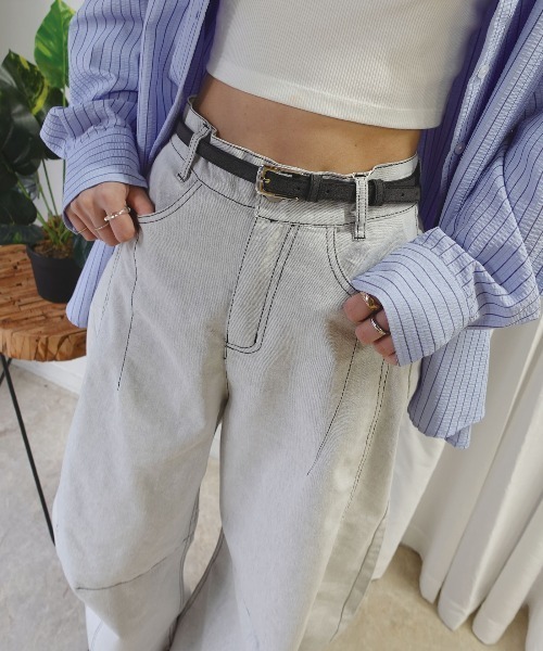 CORNERS(コーナーズ)の「ツイル配色ステッチバレルパンツ(デニムパンツ・レディース・ライトブルー/ブラック/ホワイト・M)」の4枚目の写真