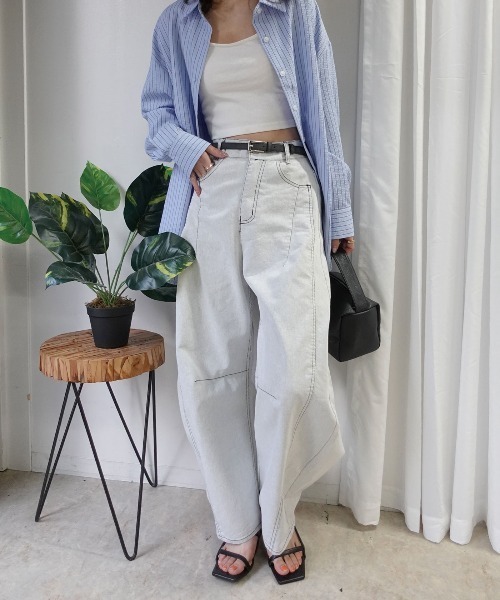 CORNERS(コーナーズ)の「ツイル配色ステッチバレルパンツ(デニムパンツ・レディース・ライトブルー/ブラック/ホワイト・M)」の8枚目の写真