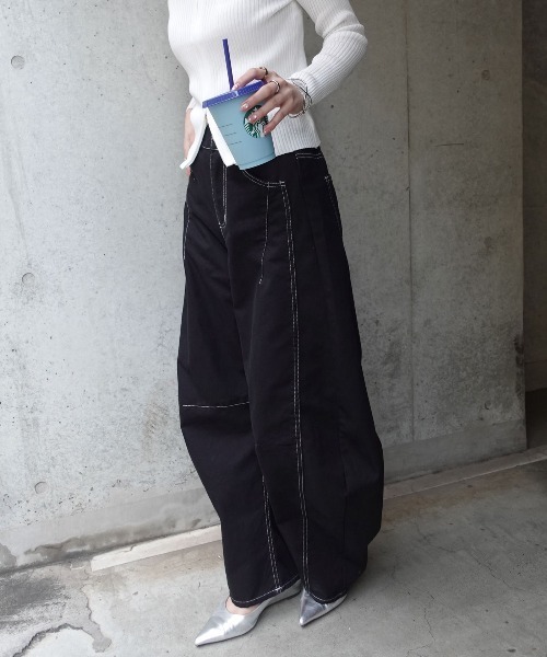 CORNERS(コーナーズ)の「ツイル配色ステッチバレルパンツ(デニムパンツ・レディース・ライトブルー/ブラック/ホワイト・M)」の17枚目の写真