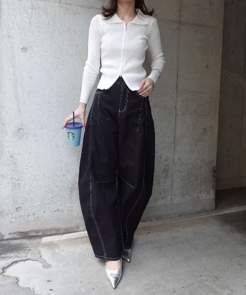 CORNERS(コーナーズ)の「ツイル配色ステッチバレルパンツ(デニムパンツ・レディース・ライトブルー/ブラック/ホワイト・M)」の19枚目の写真