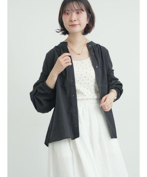 Samansa Mos2（サマンサ モスモス）の「袖シャーリングギャザーブラウス（シャツ/ブラウス・レディース・ブラック/サックスブルー/オフホワイト・F）」の15枚目の写真