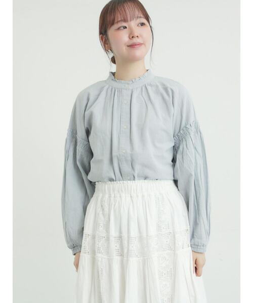 Samansa Mos2（サマンサ モスモス）の「袖シャーリングギャザーブラウス（シャツ/ブラウス・レディース・ブラック/サックスブルー/オフホワイト・F）」の20枚目の写真