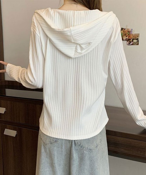 SallyLunn(サリーラン)の「リブフード ハーフジッププルオーバー(パーカー・レディース・ホワイト/ブラック・LARGE/MEDIUM)」の9枚目の写真