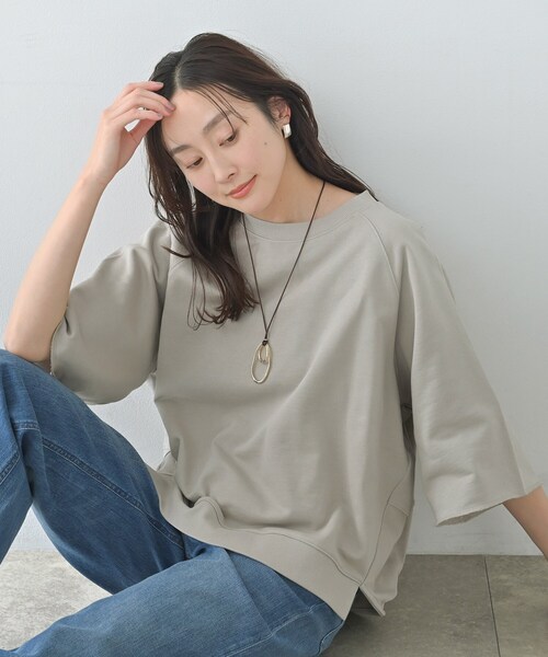 Liyoca（リヨカ）の「【Liyoca】裏毛ハーフスリーブプルオーバー（Tシャツ/カットソー・レディース・ダークブラウン/ナチュラル/ネイビー・02）」の3枚目の写真