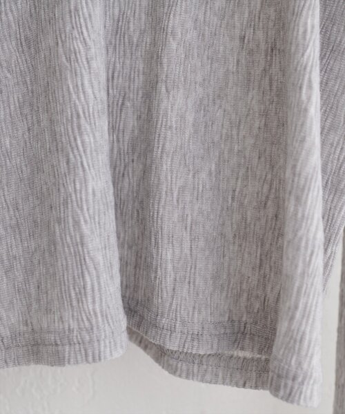 natural couture(ナチュラルクチュール)の「ランダムクレープカットソー2WAYカーデ(カーディガン/ボレロ・レディース・ブラック/ブルー/グレー/オフホワイト・FREE)」の14枚目の写真