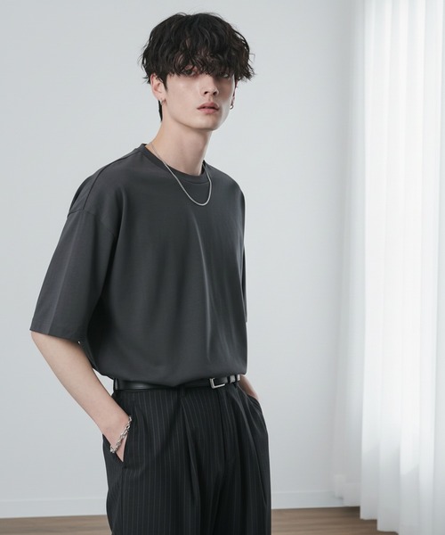CIYOT(シヨウト)の「【CIYOT】USAコットン レギュラーフィット クルーネック 半袖Tシャツ<接触冷感・UVカット>(Tシャツ/カットソー・メンズ・グリーン系/ライトグレー系/ホワイト系/チャコールグレー/レッド系/ブラック/モカ・S/L/M)」の3枚目の写真