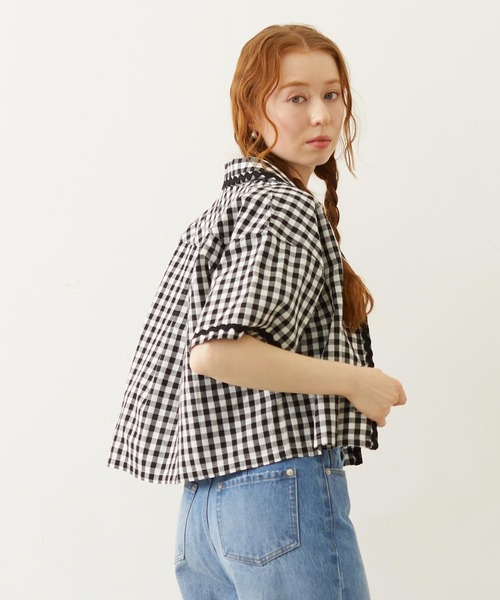 MILKFED.（ミルクフェド）の「TRIMMED GINGHAM CHECK SHIRT（シャツ/ブラウス・レディース・ブラウン/レッド/ブラック・ONE SIZE）」の5枚目の写真