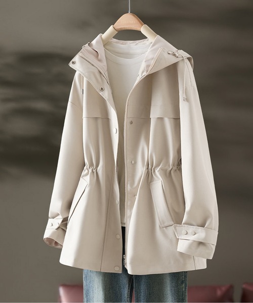 AMAJI(アマジ)の「ミドル丈フードジャケット(その他アウター・レディース・ホワイト・XX-LARGE/X-LARGE/LARGE/MEDIUM)」の1枚目の写真