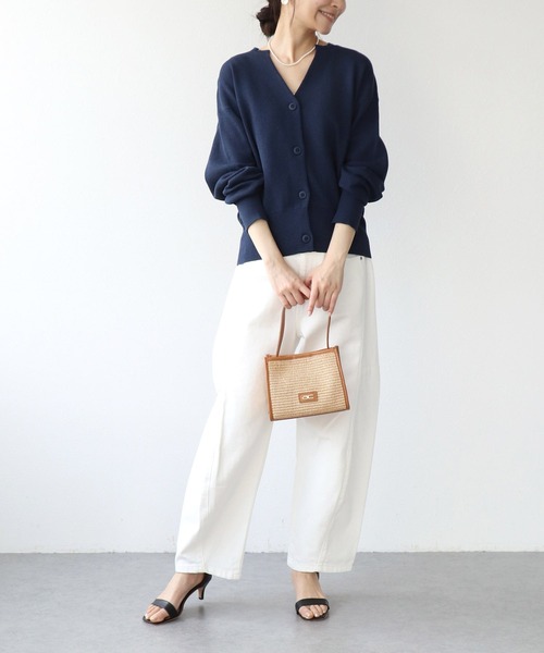 Jines（ジネス）の「カーブデニムパンツ（デニムパンツ・レディース・ホワイト/インディゴブルー・38）」の4枚目の写真