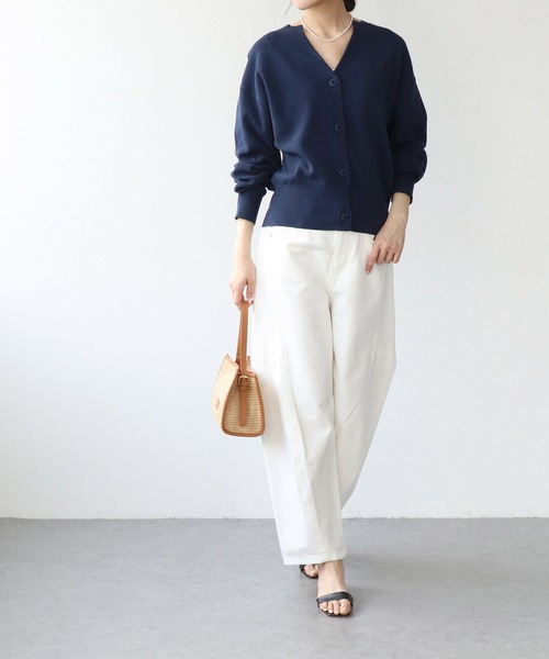 Jines（ジネス）の「カーブデニムパンツ（デニムパンツ・レディース・ホワイト/インディゴブルー・38）」の5枚目の写真