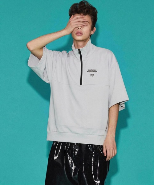 SHAREEF（シャリーフ）の「GEORGETTE JQ HALF-ZIP S/S（Tシャツ/カットソー・メンズ・ブラック/ホワイト系その他・1/2）」の2枚目の写真