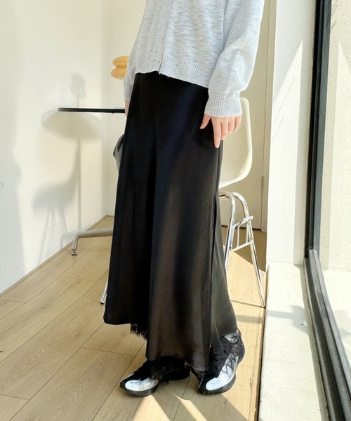 Ada.(エイダ)の「裾レース サテン ロング Aライン スカート(スカート・レディース・アイボリー/ブラック/ブラウン・L/M)」の12枚目の写真
