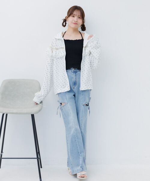 ems excite(エムズエキサイト)の「スリットリボンデニムPT(デニムパンツ・レディース・ライトブルー/ダークブルー・SMALL/MEDIUM)」の13枚目の写真