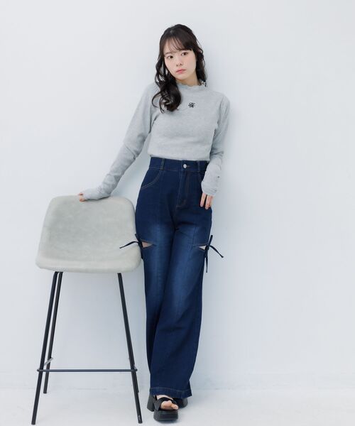 ems excite（エムズエキサイト）の「スリットリボンデニムPT（デニムパンツ・レディース・ライトブルー/ダークブルー・SMALL/MEDIUM）」の14枚目の写真